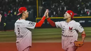   Diablos Rojos inician con furia la Serie del Rey 2024: Aplastan a Sultanes en el Juego 1 