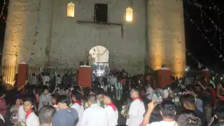Investigador documenta presuntas apariciones de cruces en el cielo durante fiestas de los Santos Reyes en Tizimín