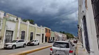 Campeche tendrá martes de lluvias muy fuertes; vigilan baja presión en el Golfo