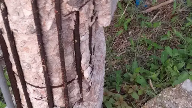 Los dos mástiles se encuentran en la colonia Ampliación San Rafael