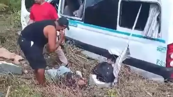Pasajeros de Playa Express resultan lesionados tras accidente en el tramo Cancún-Puerto