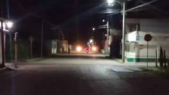 Apagones afectan a más de 2 mil personas en colonia La Lupita de Sabancuy Apagones afectan a más de 2 mil personas en colonia La Lupita de Sabancuy