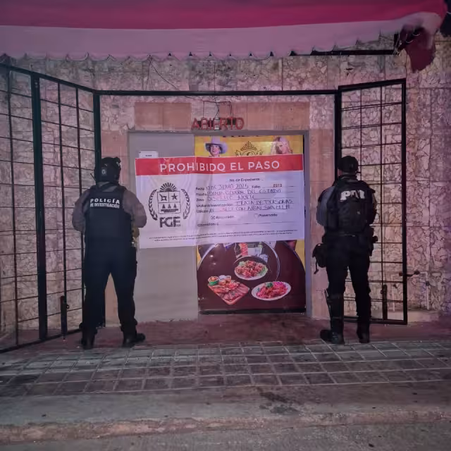 Las mujeres serían ordenadas a ofrecer servicios sexuales a los clientes en la compra de botellas del local