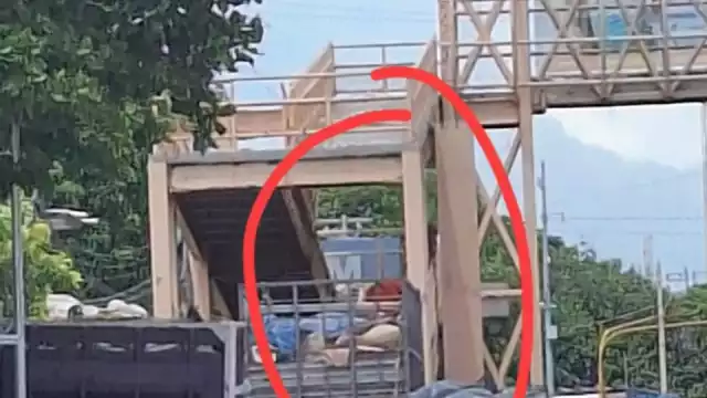 Pareja resulta lesionada por desmantelamiento de puente en Ciudad del Carmen