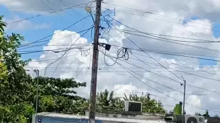 Vecinos de Sabancuy denuncian abandono de infraestructura eléctrica por parte de la CFE