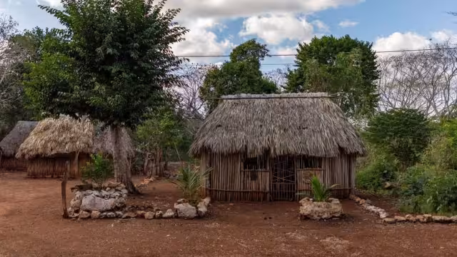Se trata de una comunidad maya que ha conservado sus tradiciones y que ofrece visitas guiadas