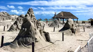 Gigantes de arena regresan a Playa Norte