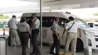 Aseguran a 10 migrantes en una terminal de camiones de Mérida