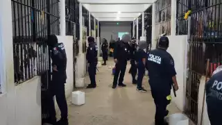 El cateo duró más de 20 horas, donde se encontraron gran cantidad de objetos ilegales