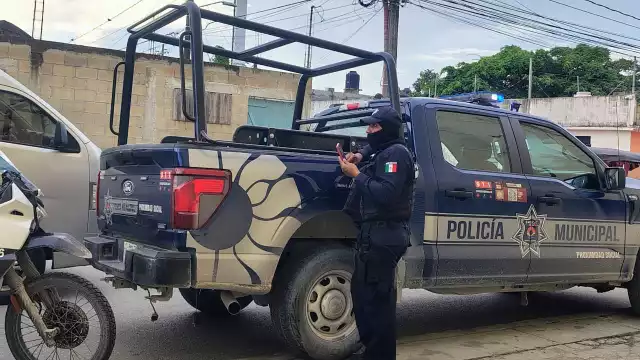 Elementos policiacos realizaron las detenciones.