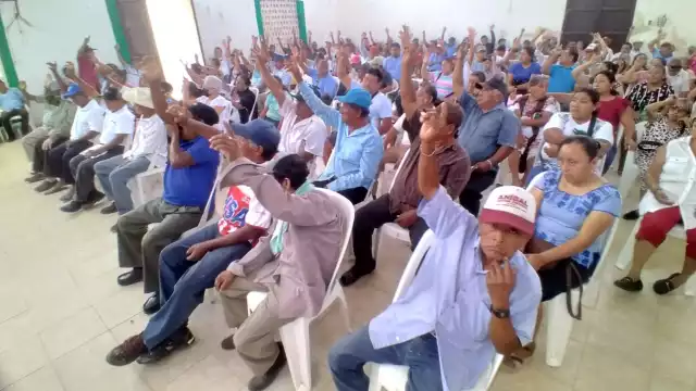 La asamblea propuso formar una comisión para acudir al sitio y corroborar el problema