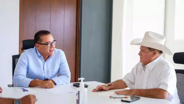Se reúnen el presidente de la Jugocopo, Víctor Lozano, y quien será su sucesor: Wilmer Monforte