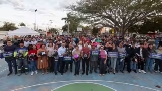 Alcaldesa de Mérida fortalece programa Chambea Seguro con nueva entrega de cascos