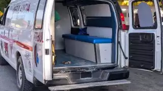 Trasladan a joven al hospital, tras apuñalamiento en la colonia Miraflores, José María Morelos.