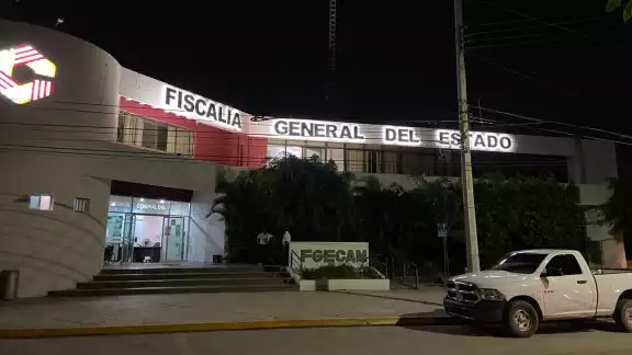 La Fiscalía General del Estado continúa investigando la muerte del sujeto arrastrado por la marea y bajo la lluvia; hasta el momento se conoce que fue un accidente La Fiscalía General del Estado continúa investigando la muerte del sujeto arrastrado por la marea y bajo la lluvia; hasta el momento se conoce que fue un accidente