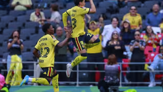 América brilló en la cancha y tomó el liderado del torneo.