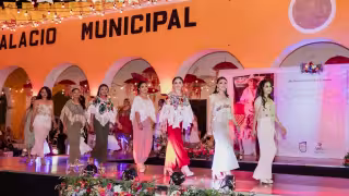 En el marco del Día del Artesano, realizan pasarela de ropa típica en el Pueblo Mágico de Maní
