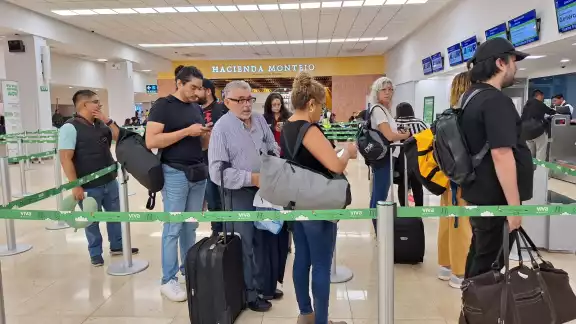 Hay buena afluencia de pasajeros en el aeropuerto de Mérida