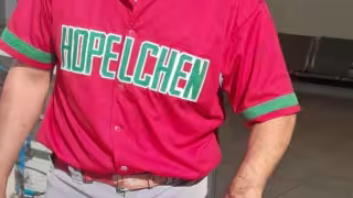 Juego de beisbol termina en tremenda batalla campal en Hopelchén y deja un lesionado grave