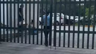 Conflicto en el IMSS de Cancún: Presunta negligencia en muerte de un menor desata riña entre personal de seguridad y Policía Ministerial