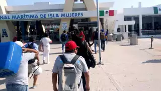 Pasajeros lamentaron que los precios subieron, pero no la calidad del servicio, por lo que es urgente la competencia