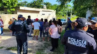 Continúa la disputa por un terreno en Tizimín; paracaidistas protagonizan una situación tensa por la medición de los lotes 