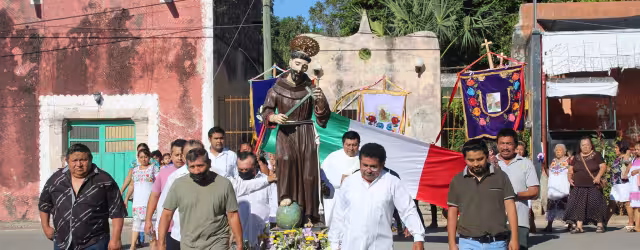 Se tienen contempladas regias vaquerías, corridas de toros, procesiones y misas, entre otras actividades Yaxcabá