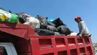 Ciudadanos criticaron el tardío servicio de recolección de basura por medio de redes sociales