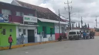 La inseguridad ha aumentado en Villa de Sabancuy, lo que hace que muchos pobladores prefieran no salir de vacaciones para evitar robos en sus casas.