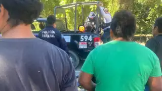 Pareja en motocicleta resulta lesionada y es detenida tras persecución en Seybaplaya en Campeche