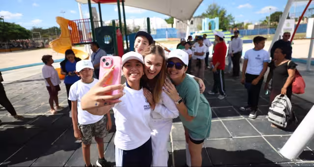 El Ayuntamiento acerca todos sus servicios en un operativo en la colonia Adolfo López Mateos