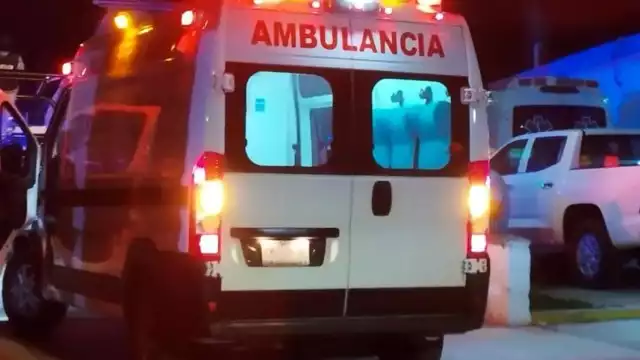 El lesionado fue atendido por paramédicos y trasladado a un hospital