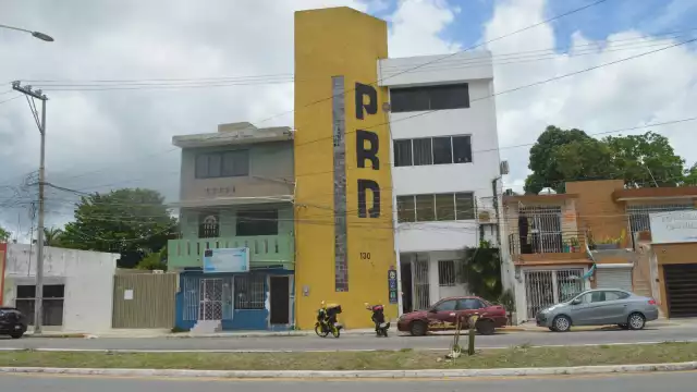 Un interventor del INE supervisa y autoriza los pagos del PRD antes de su extinción.