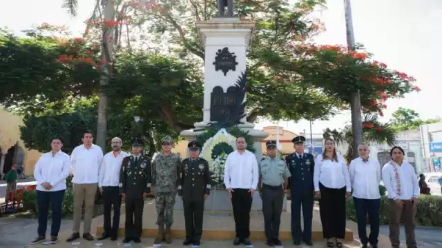 Conmemoran 153 aniversario luctuoso de Benito Juárez García