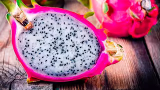 Tres ideas para disfrutar de la pitahaya, la fruta de temporada que refresca el Verano en Yucatán