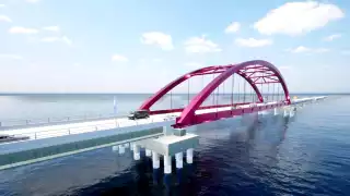 El puente comenzó a construirse en 2022, su inauguración se esperaba para el abril pasado. pero se ha atrasado por modificaciones