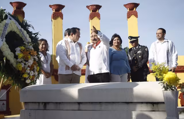 El gobernador Joaquín Díaz Mena encabezó la ceremonia por el 101 aniversario luctuoso de Felipe Carrillo Puerto