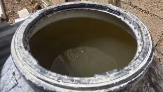 Vecinos de Lerma reciben “agua color chocolate”; denuncian escasez, malos olores y falta de apoyo con pipas