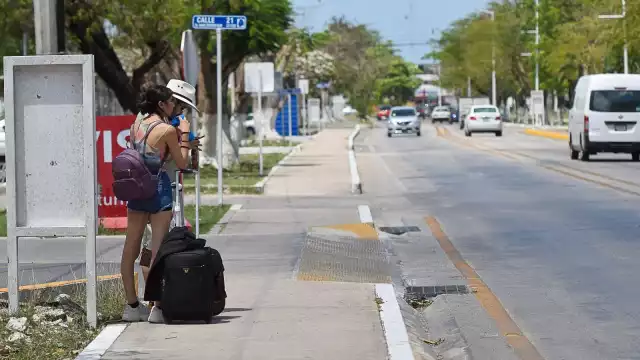 A veces los taxis de plataforma te cobran un cargo “extra”.