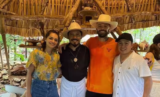 El cantante y productor, Jessy, compartió una experiencia culinaria con su familia