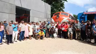 Celebran el Día del Ferrocarrilero en el Parque La Plancha en Mérida