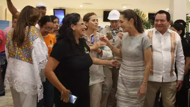 Claudia Sheinbaum arribó anoche a la estación Teya del Tren Maya desde Cancún