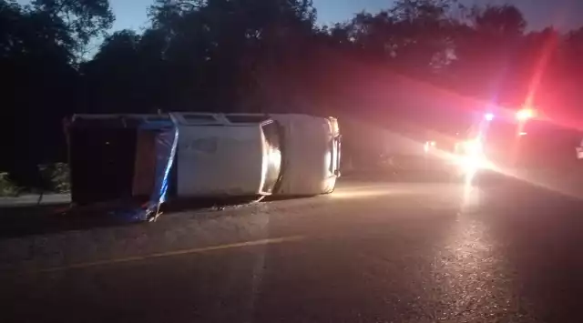 Choque y volcadura en Buctzotz: trabajadores lesionados