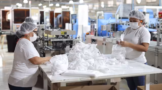 En el primer trimestre de 2025, hubo 23 mil plazas más que en el mismo lapso de 2024