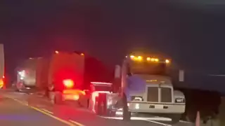 El accidente ocurrió alrededor de las 2:00 horas debido a un bache que hizo perder el control al conductor