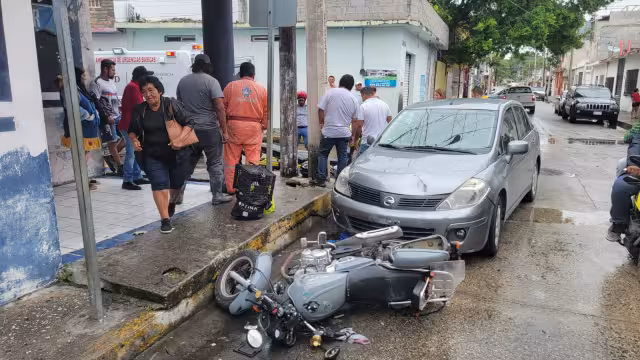 Dos mujeres lesionadas en choque.