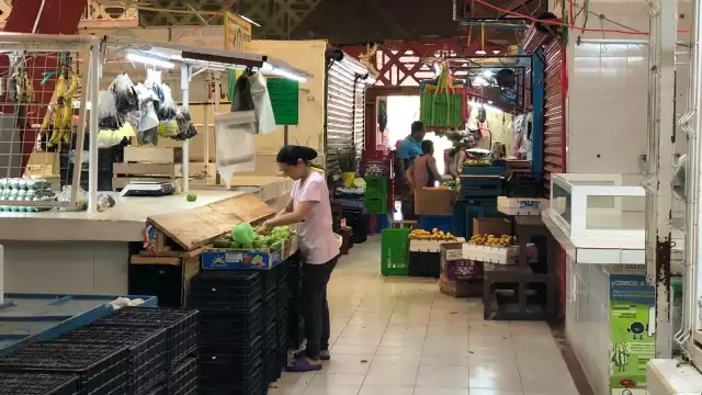 Varios productos de la canasta básica registraron un aumento significativo.