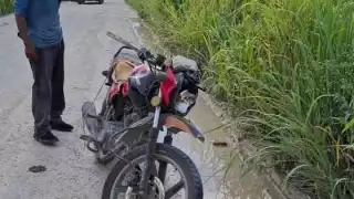Un bache provocó el accidente de un motociclista en la carretera Champotón-Felipe Carrillo Puerto