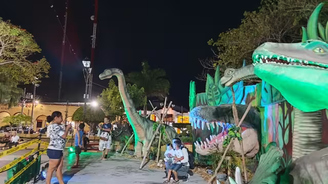 Figuras del parque principal de Peto fueron destruidas a menos de 24 horas de su colocación