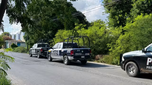 Los reportes indican que presuntamente unos comerciantes de la zona realizaron el hallazgo del cuerpo